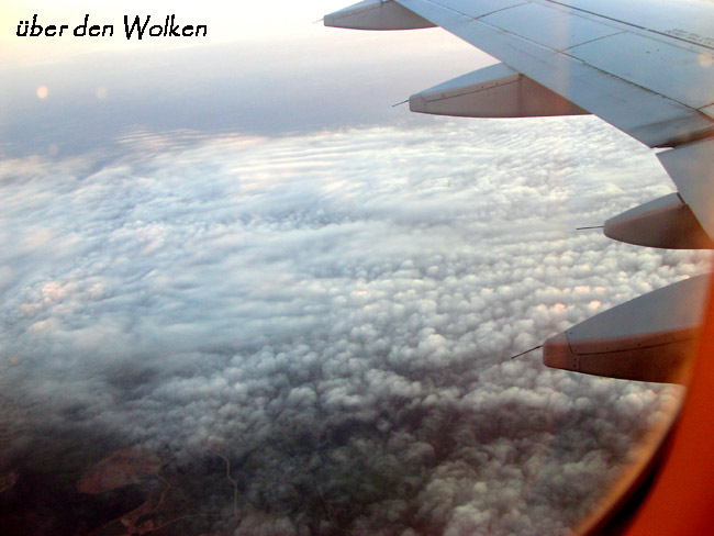 kkueberdenwolkenkk